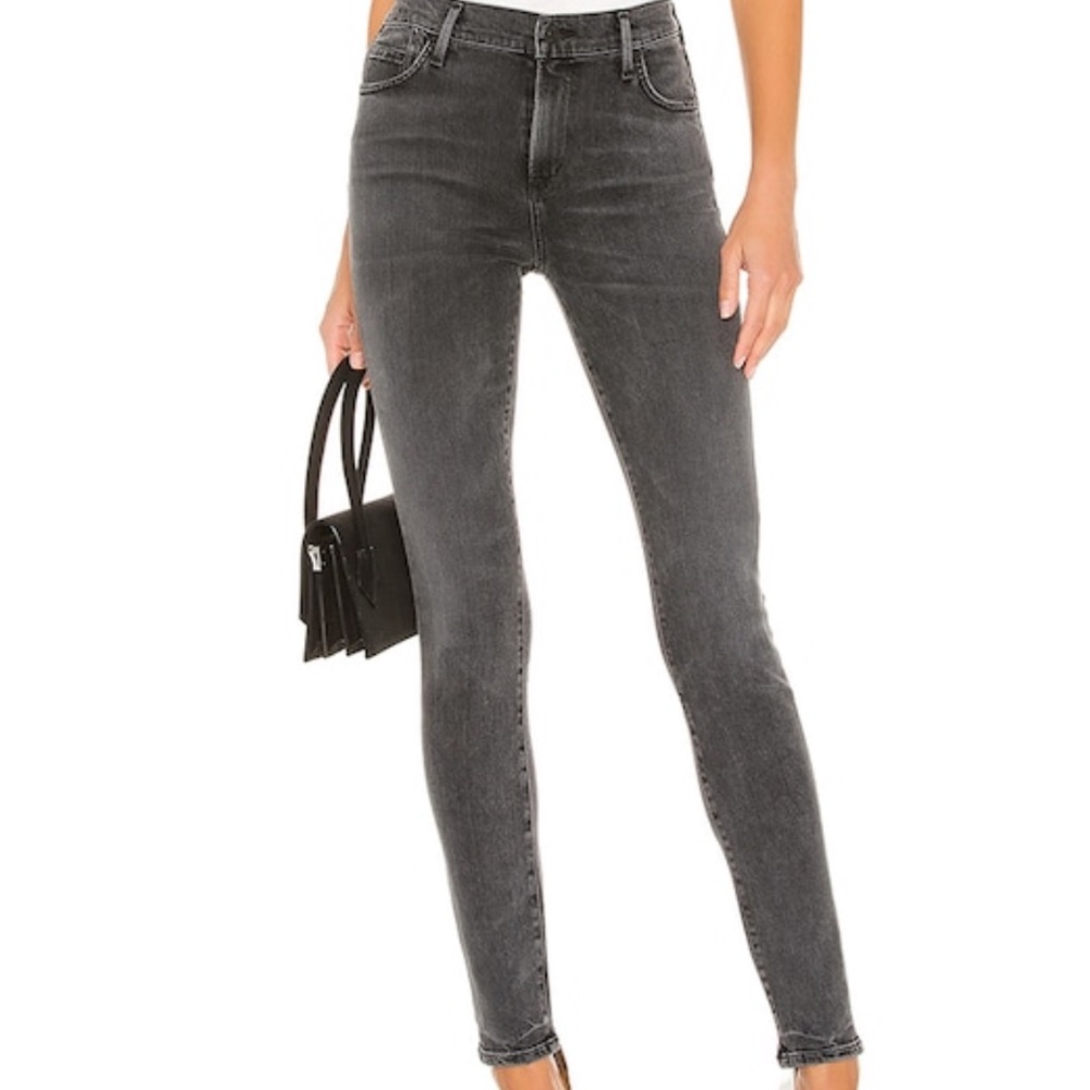 Rocket Mid Rise Skinny in grey
Citizens of Humanity